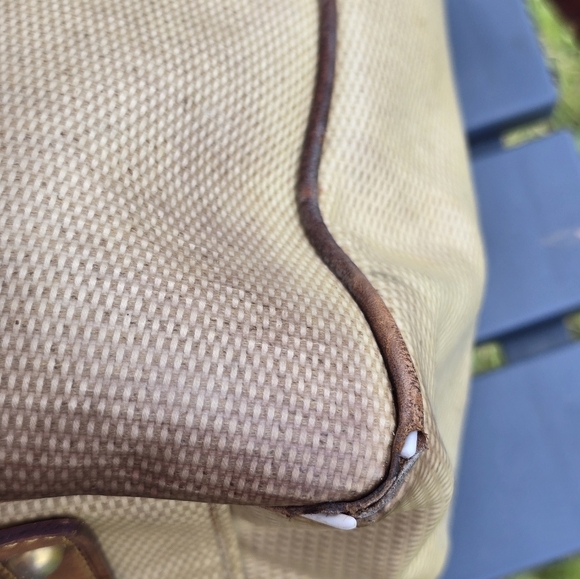 Dooney & Bourke Wilson Bag Cognac Brown/White Shoulder Satchel Cream Flawed - Picture 13 of 16